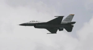 Ukraynaya F-18-lər də gəlir: Rusiya geri çəkiləcək