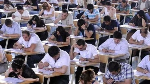 Bakıda keçirilən magistr imtahanına cadu ilə gəldi - FOTO