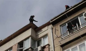 İntihara cəhd edən kişi döyüldü