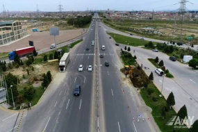 Güclü külək nəticəsində bir-neçə avtomobil yolunda yaranmış problem aradan qaldırılıdı