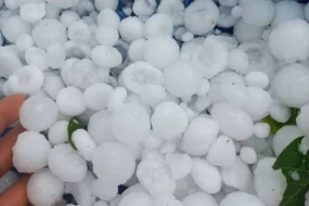 Goranboyun Böylü qəsəbəsindən sel keçib, Ağdamın kəndlərinə dolu düşüb