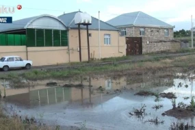 Sel Tovuzu su altında qoydu - VİDEO