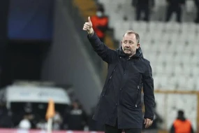 Sergen Yalçın Azərbaycana gəlir
