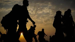 \"Dünyada 100 milyondan çox insan evlərini tərk etmək məcburiyyətində qalıb\" - BMT