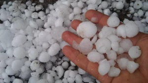 Daşkəsənə dolu yağdı 