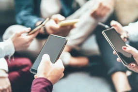 “WhatsApp” gələn aydan bu smartfonlarda işləməyəcək