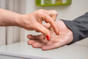 Evlənəndən 20 il sonra boşananların sayı açıqlandı