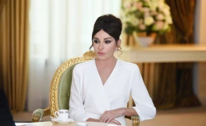 Mehriban Əliyeva Azərbaycan xalqını təbrik etdi - FOTO