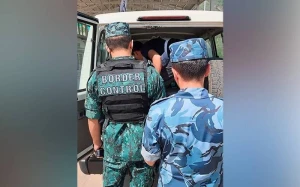 Ermənilər Laçındakı məntəqədən sərbəst keçirlər - VİDEO