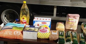 Naxçıvanda aztəminatlı ailələrə bayram sovqatları verilib - FOTO