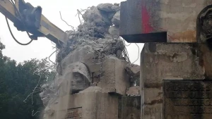 Bu ölkədə sovet abidəsinin götürülməsi barədə qərar qəbul edildi - FOTO