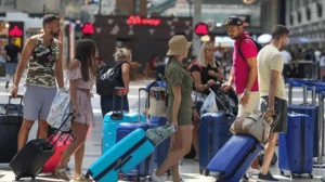 Bu ölkəyə gedən turistlərə pul ödəniləcək