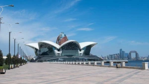 \"Dəniz Mall\"da insanlar evakuasiya edildi  - SƏBƏB (VİDEO)