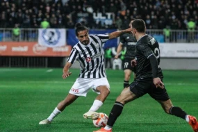 \"Neftçi\" \"Qarabağ\" oyununda 6 QOL VURULDU