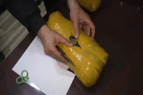Şəmkirdə narkokuryerlik edən qadın saxlanılıb - FOTO