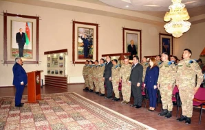 Əhəd Abıyev “Heydər Əliyev İli” ilə bağlı rayonun N hərbi hissəsinin hərbçilərilə görüş keçirdi - FOTOLAR