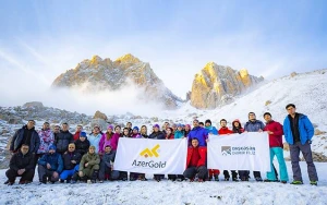 “AzerGold” QSC Heydər Əliyevin 100 illik yubileyi münasibətilə alpiniada təşkil etdi - FOTOLAR