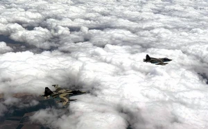 Azərbaycan Ordusunun pilotları Türkiyədəki təlimdə növbəti tapşırıqları icra edib - VİDEO