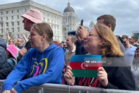 “Avroviziya” təmsilçilərimiz Britaniyada fanatları ilə görüşüblər - FOTO