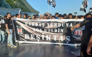 \"Beşiktaş\" klubu Bakıya gəldi