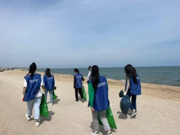 Sahil zolağı tullantılardan təmizləndi - FOTOLAR