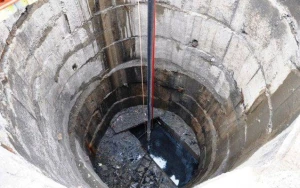 Azyaşlı quyuya düşüb öldü