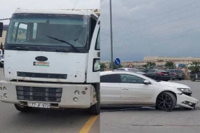 Gəncədə minik maşını yük maşını ilə toqquşdu - FOTO