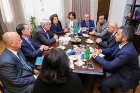 Birləşmiş Ərəb Əmirliklərinin səfiri ADU-nun qonağı oldu - FOTOLAR