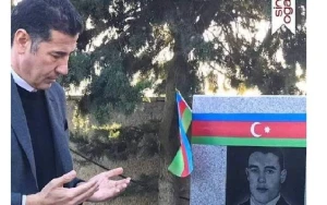 Sinan Oğan Mübariz İbrahimovun məzarı başında... - FOTO