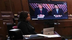 Donald Tramp yenidən məhkəməlik oldu