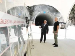 Prezident Kəlbəcər-Laçın yolunda görülən işlərlə tanış oldu