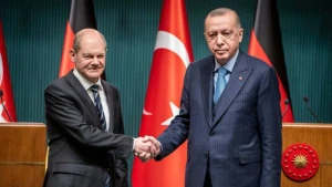 Şolts Ərdoğana ZƏNG ETDİ