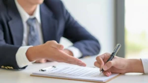 Əmək müqaviləsi bağlayarkən nəyə diqqət yetirməliyik? - VİDEO