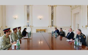 Prezident Pakistan SQ Quru Qoşunları komandanını qəbul etdi - YENİLƏNDİ