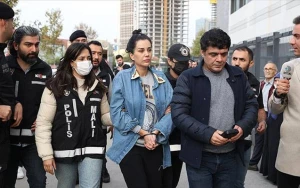 Dilan Polatla əri məhkəməyə belə aparıldı - FOTOLAR