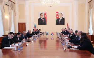 Əli Əsədov xorvat həmkarı ilə müzakirələr apardı 