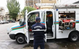 Bakıda qüllədə köməksiz vəziyyətdə qalan şəxs xilas edildi