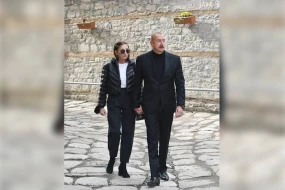 Prezident və xanımı Mamayı məscidində - FOTO