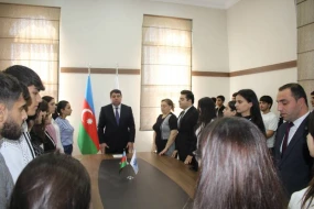 “Azərbaycan Respublikasının Dövlət bayrağı günü” münasibətilə gənclərlə görüş keçirildi - FOTOLAR