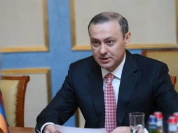 Armen Qriqoryan Brüsselə gedir 