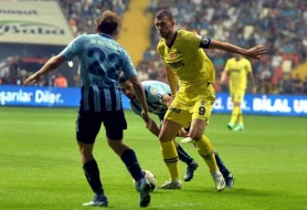 \"Fənərbağça\" yenidən Türkiyə liderliyində