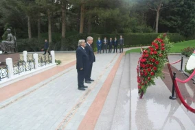 Qriqoriy İvliyev Fəxri Xiyabanı ziyarət etdi - FOTOLAR