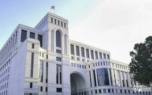 “İrəvan Bakı ilə danışıqlara hazırdır” 