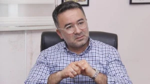 \"Televiziyalar \"mənə maçı ver\" oxuyan müğənniləri təbliğ edir\" - VİDEO