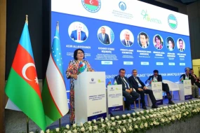 Azərbaycan - Özbəkistan QHT-lərinin panel müzakirələri keçirildi