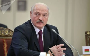 Lukaşenko köməkçisini vəzifədən azad etdi