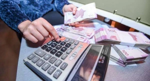 Bu şəxslərin maaşı artırıldı - RƏSMİ