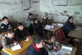 Səkkizinci sinifdə oxuyan şagirdin adı niyə jurnala yazılmayıb... - VİDEO