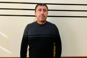 Avtomobil elanları saytında vətəndaşlara qarşı dələduzluq edən şəxs saxlanıldı - VİDEO