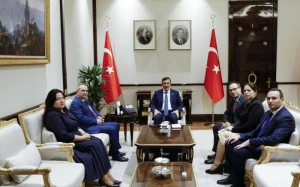 Cevdet Yılmaz YAP nümayəndələri ilə görüşdü